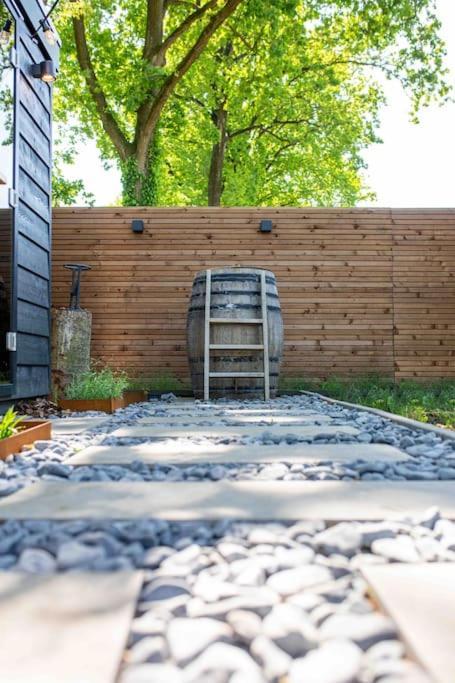 86, Bed & Outdoor Wellness - Sauna, Hottub, Icebath & Outdoor Shower Included! Oisterwijk Exterior foto