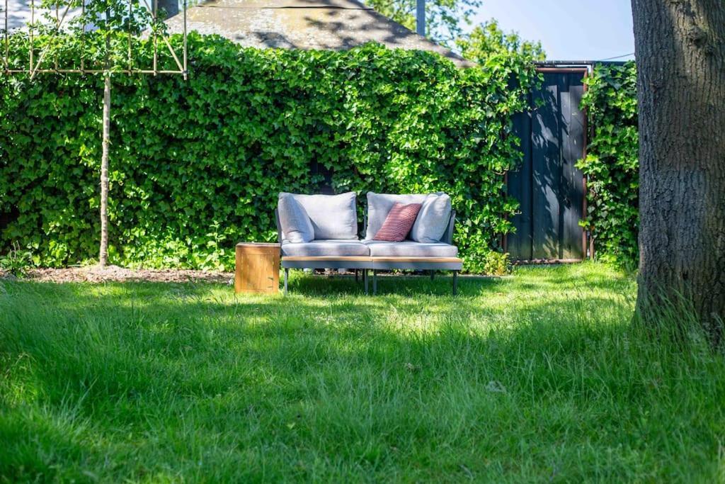 86, Bed & Outdoor Wellness - Sauna, Hottub, Icebath & Outdoor Shower Included! Oisterwijk Exterior foto