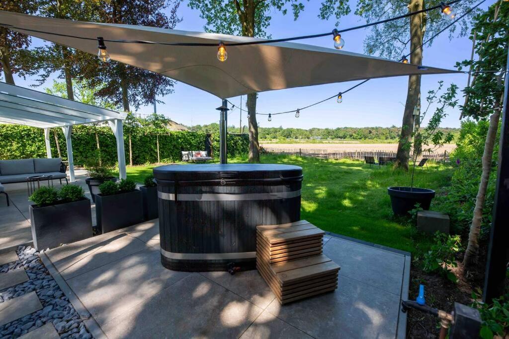 86, Bed & Outdoor Wellness - Sauna, Hottub, Icebath & Outdoor Shower Included! Oisterwijk Exterior foto